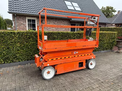 SkyJack 3220