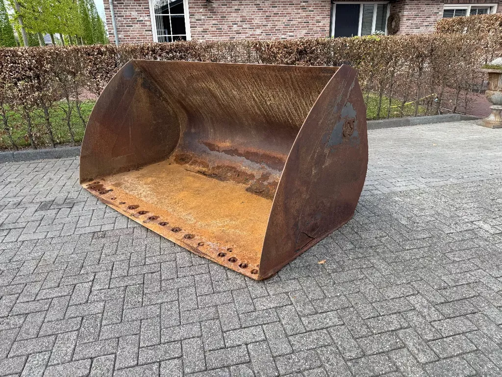 Eurosteel dichtebak volvo bak