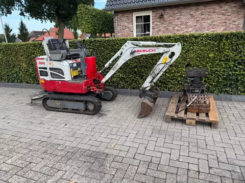 Takeuchi tb 210 r hybride
