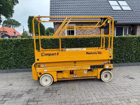 Haulotte compact 8